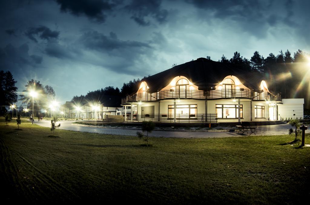 Rezydencja Sosnowa Luxury Hotel Janów Lubelski Eksteriør billede