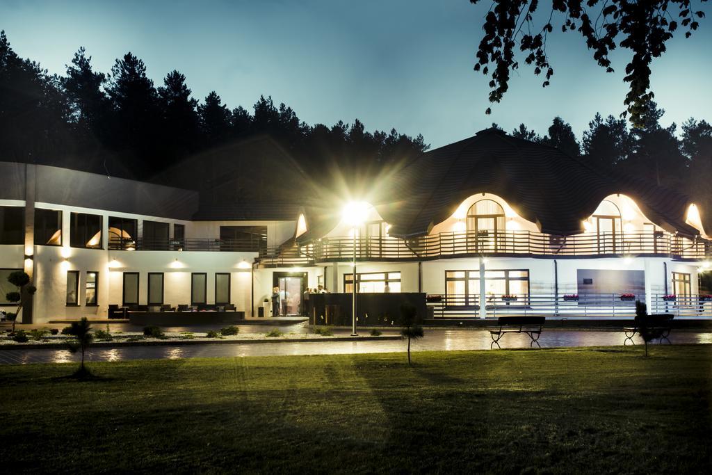 Rezydencja Sosnowa Luxury Hotel Janów Lubelski Eksteriør billede